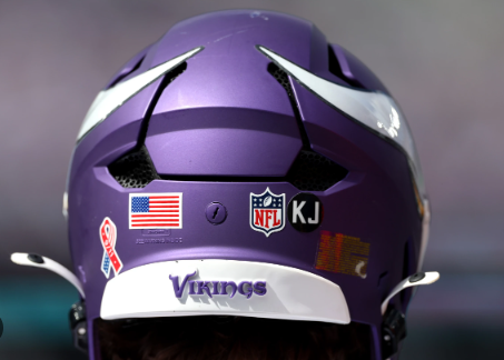 MAJOR NEWS; LATEST SIGNING: Vikings Set to Sign $19 Million Rival QB to Replace Sam Darnold.