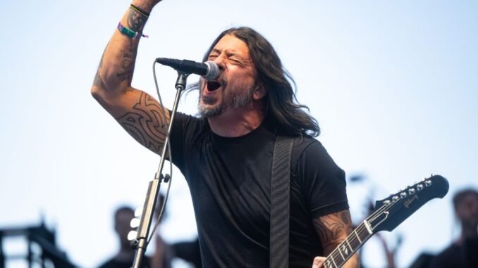 20250429-davegrohl-feature
